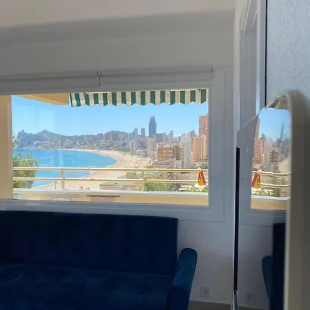 Front With Beautiful Sea View شقة *